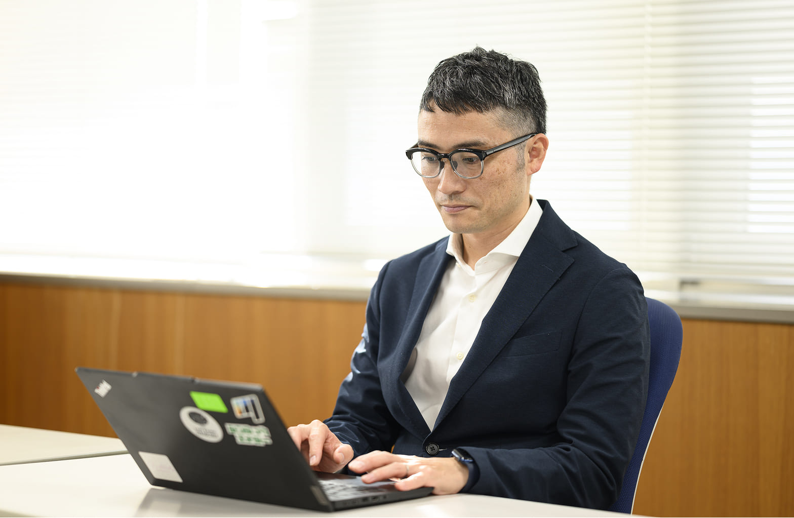 玉木 充さんが仕事をしている様子